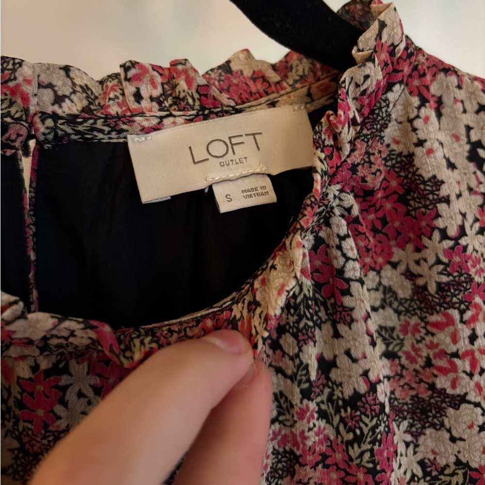 Loft Dress - Picture 3 of 3